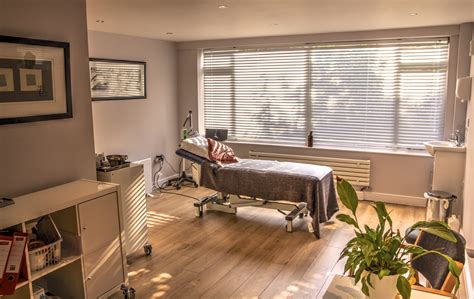 Human Touch Clinic: Wellbeing Centre for Complementary Medicine and Holistic Therapy